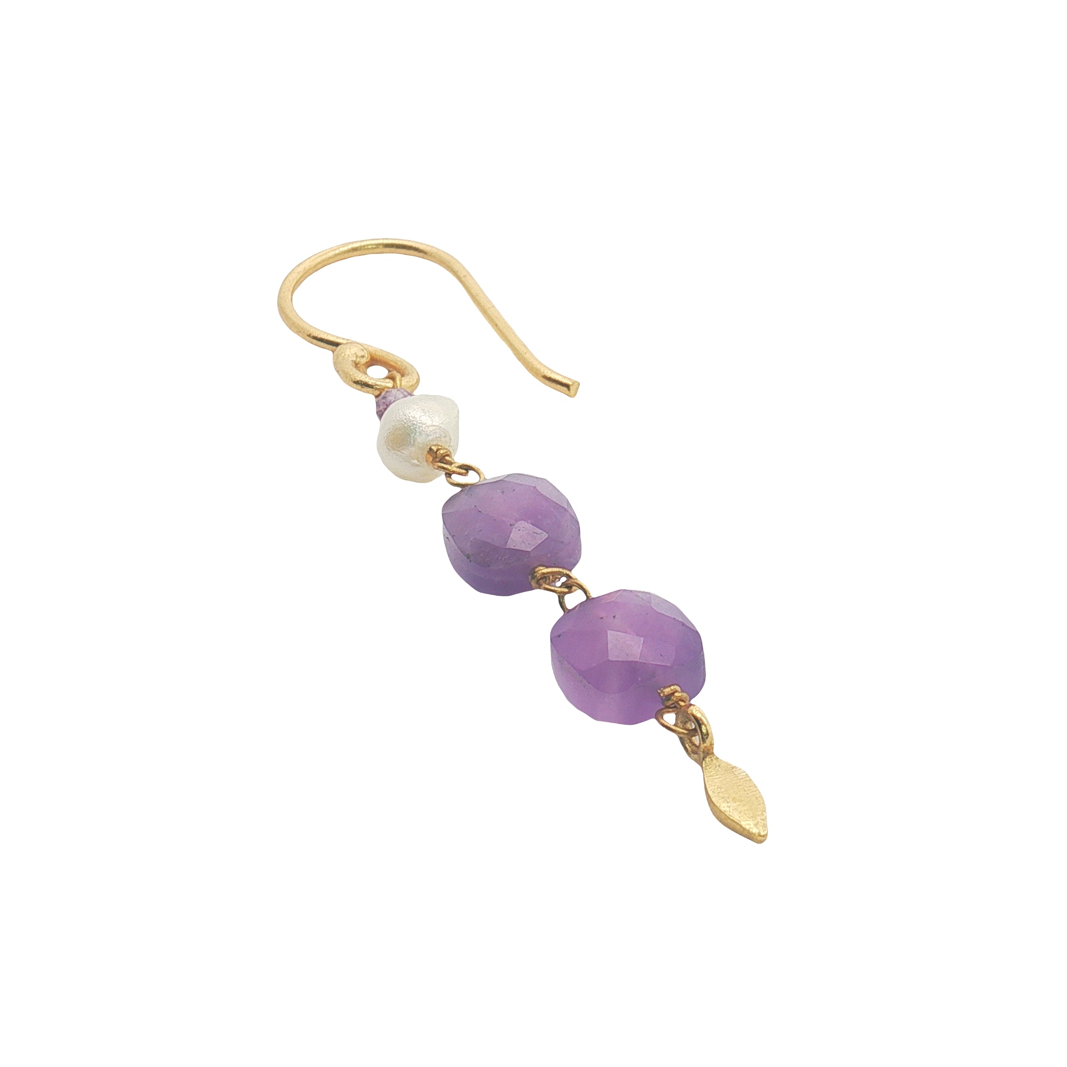 Boucles d'oreilles pendantes dorées améthyste, perle de culture et pampille