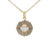 Collier doré médaille soleil pierre naturelle et zircons