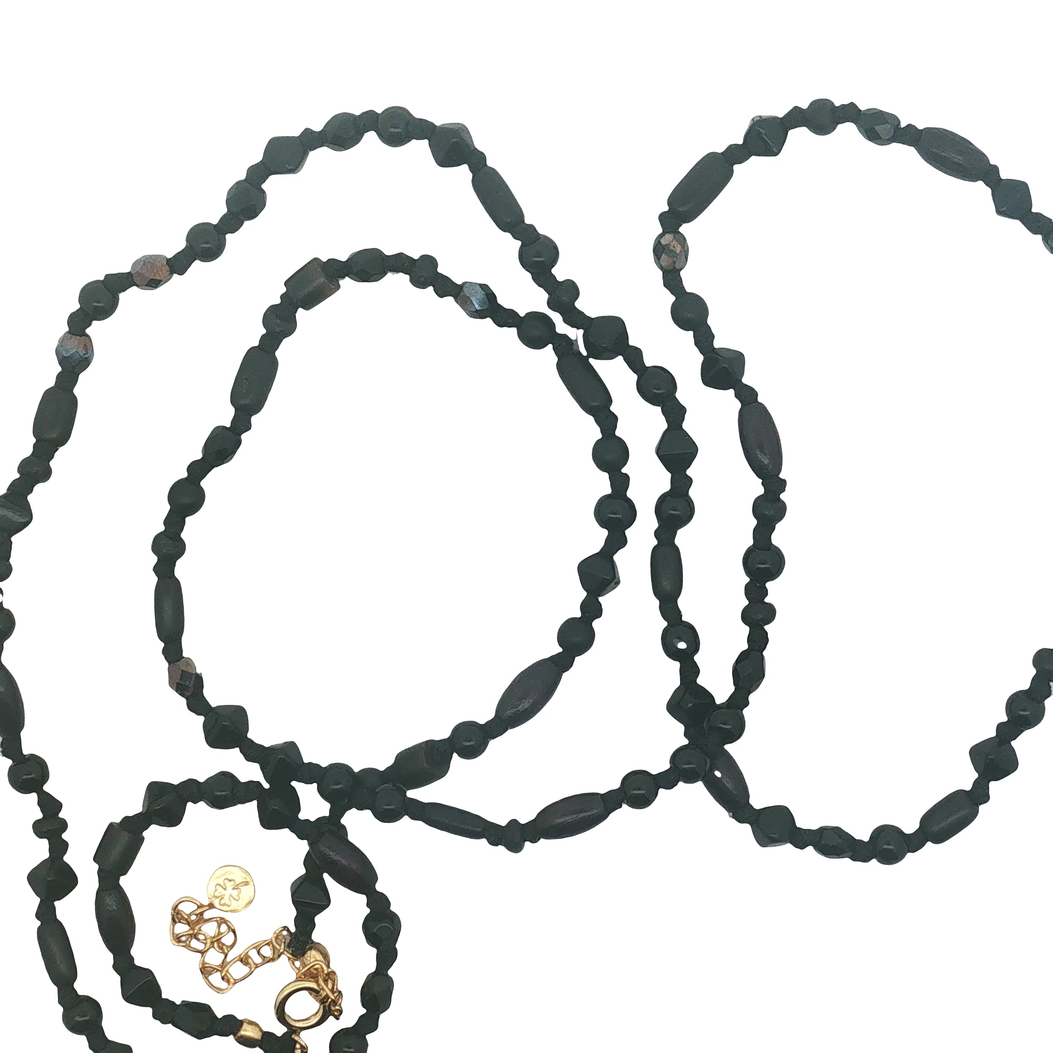 Collier doré perles noires et en bois noir avec noeuds noirs 75 cm