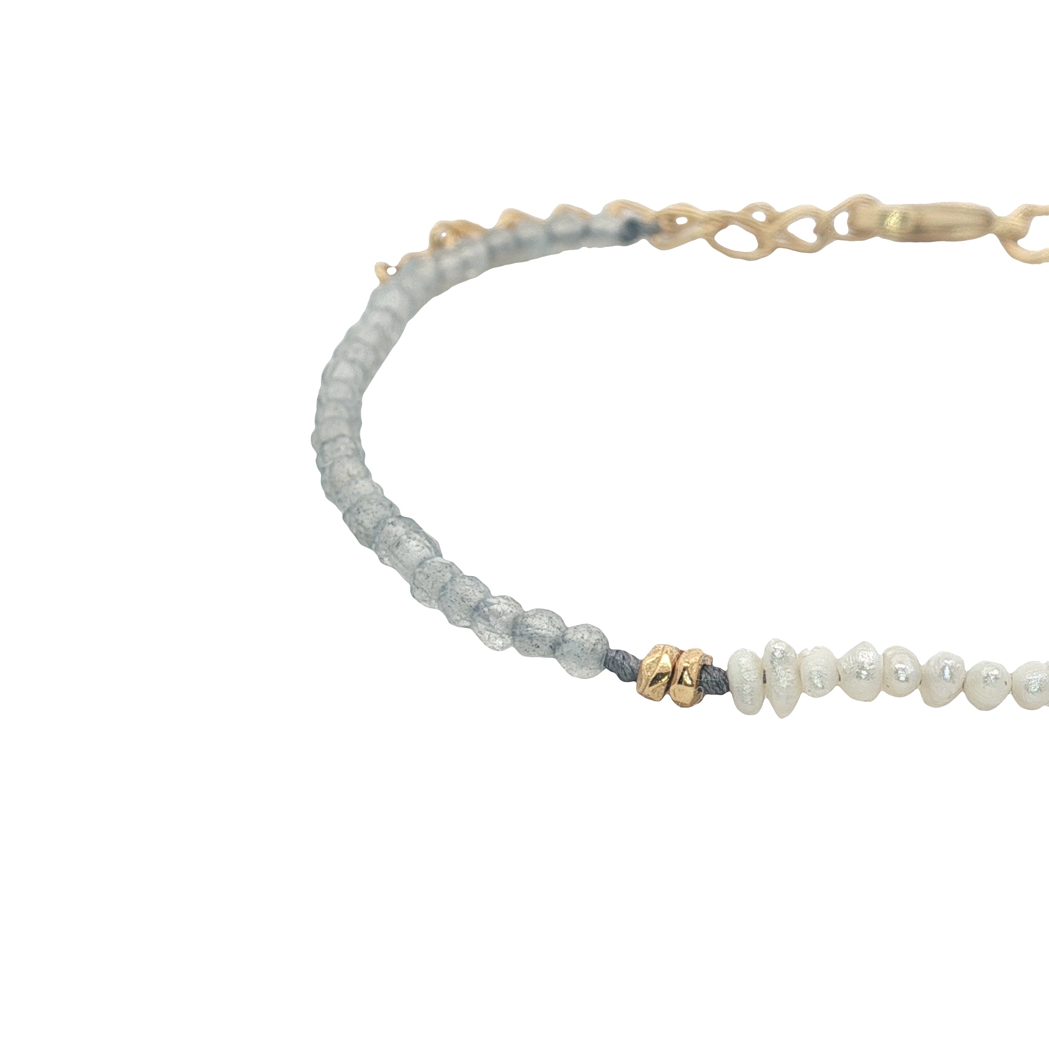 Bracelet doré en labradorite, petites perles de culture et perles dorées