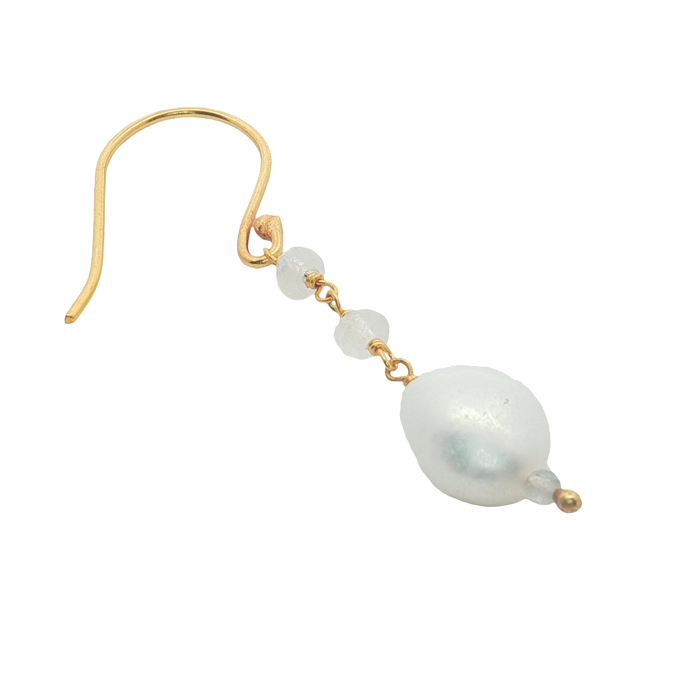 Boucles d'oreilles pendantes dorées perle de culture et pierre de lune