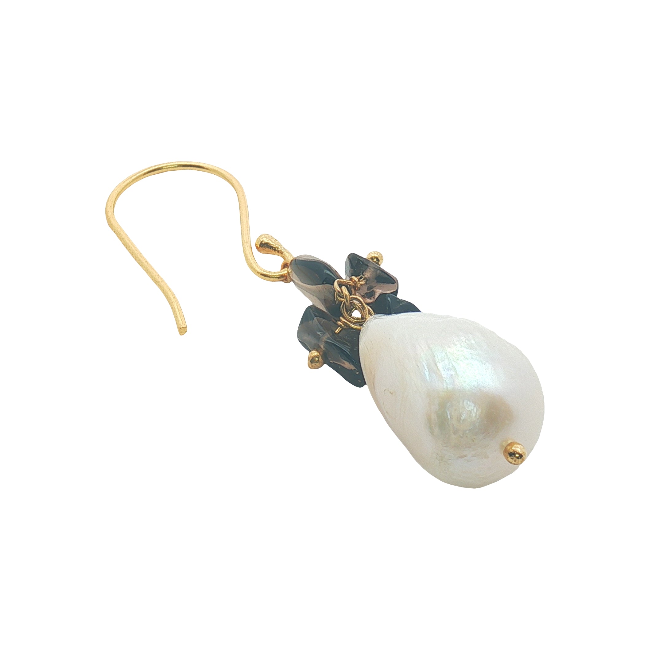 Boucles d'oreilles pendantes dorées perle et quartz fumé