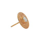 Gold ring engraved with flower and stone
