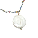 Collier doré nacre et tourmaline avec perles multicolores 60 cm