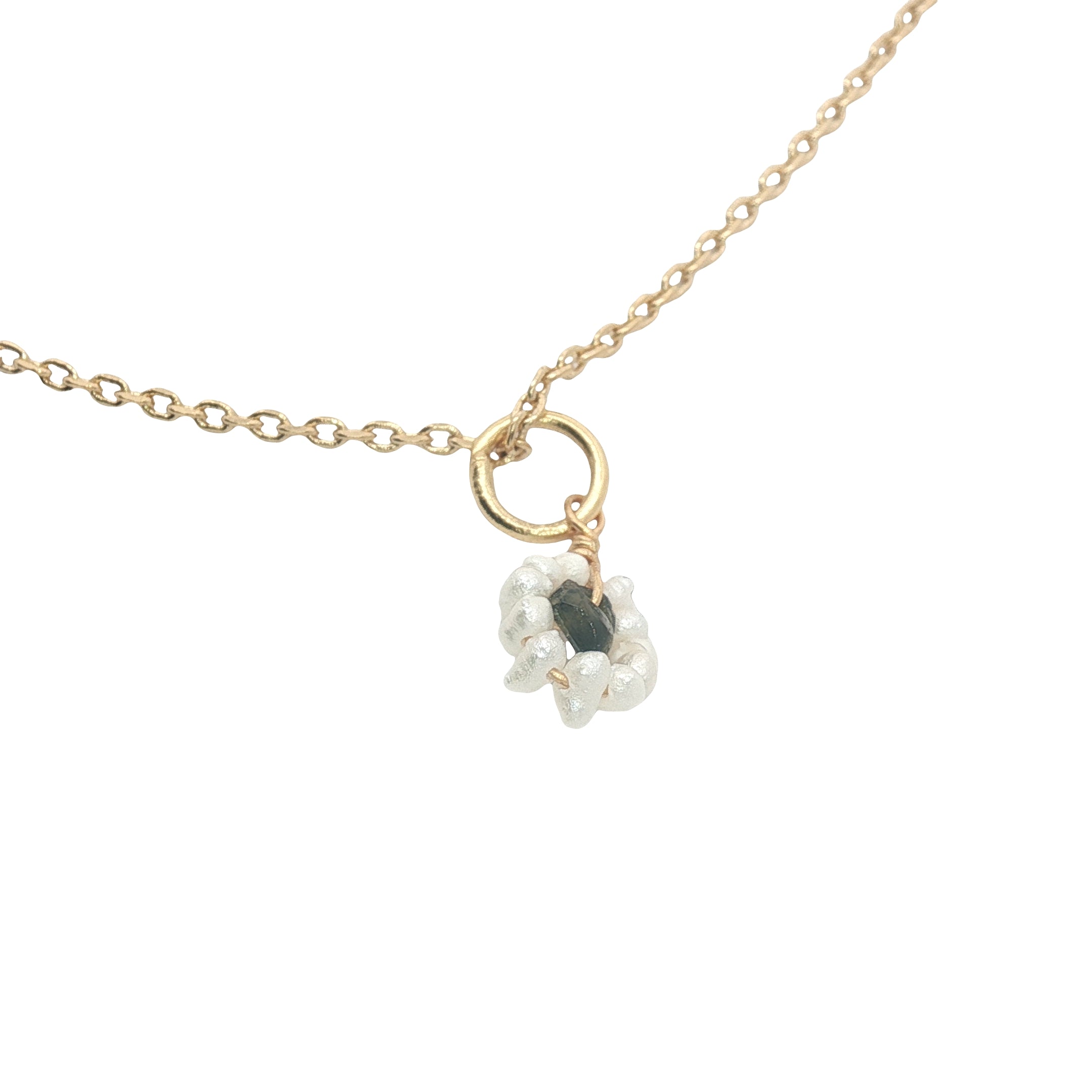 Collier doré petite fleur en tourmaline et perles de culture 42 cm