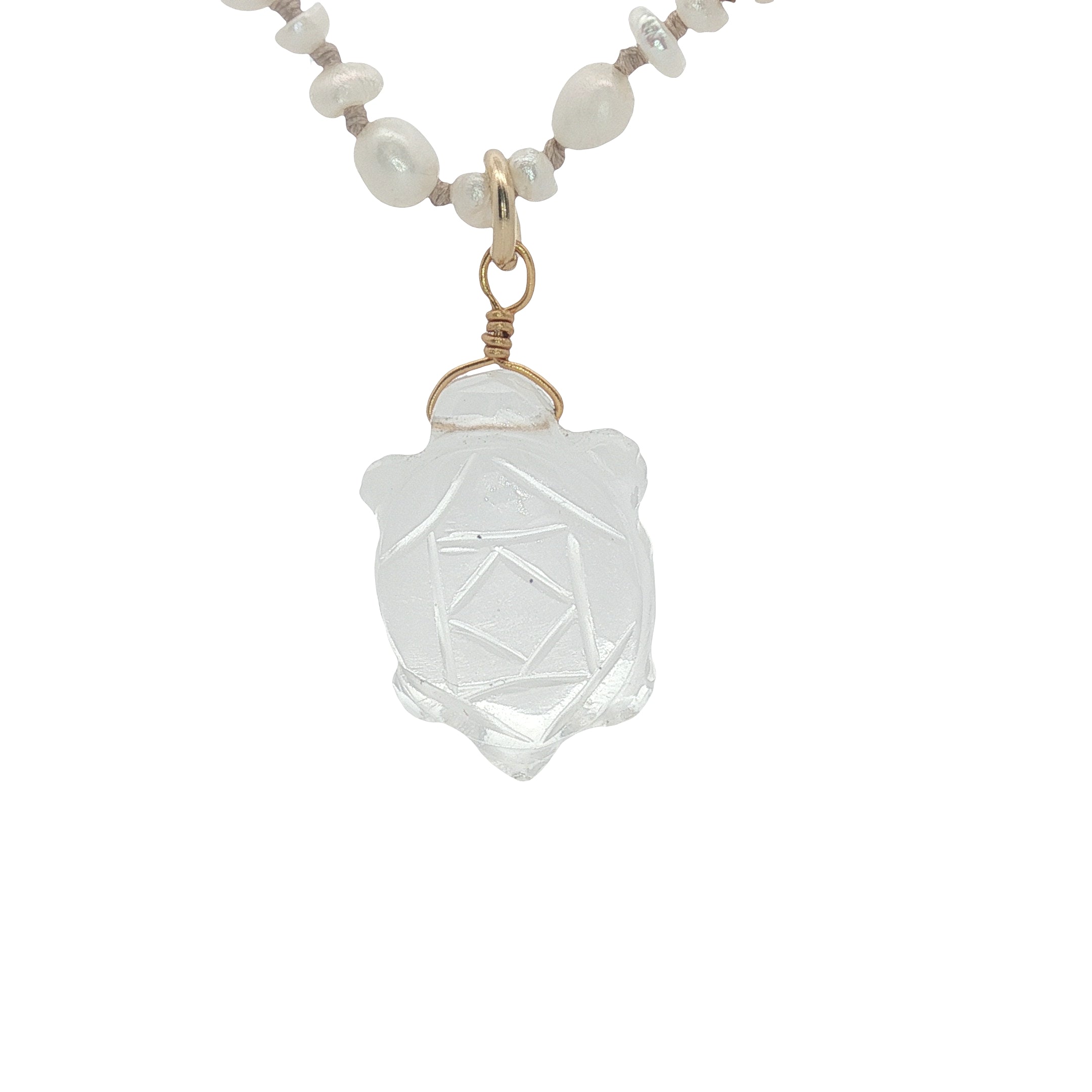 Collier doré tortue taillée dans du cristal perles de culture 50 cm