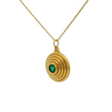 Collier doré médaille striée et pierre onyx verte 42 cm