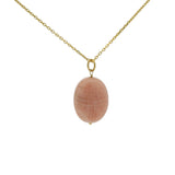 Collier doré grand scarabée sculpté sur opale rose 42 cm