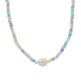 Collier doré perles couleur pastel avec perle de culture au centre 40 cm