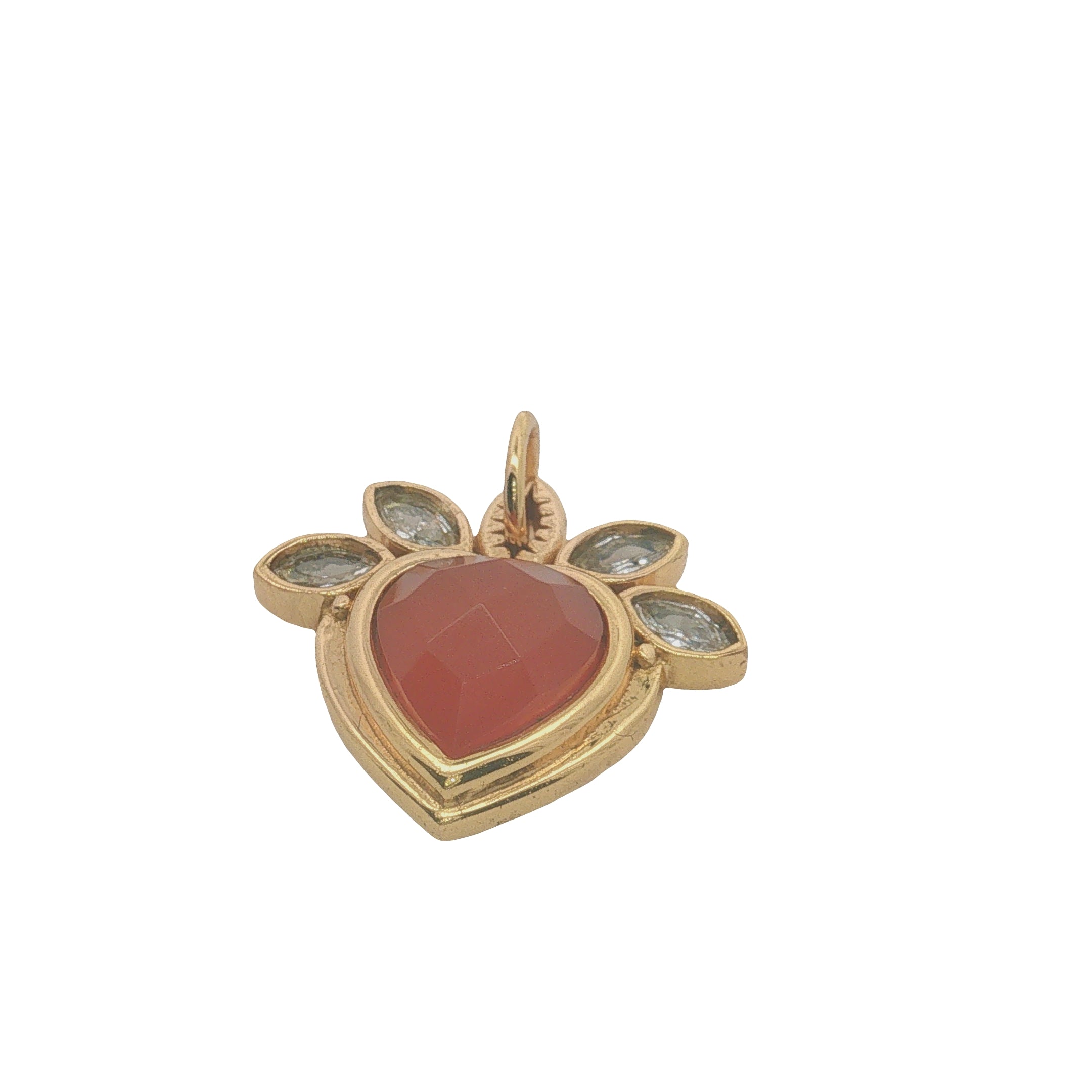 Charms doré coeur avec onyx rouge et feuilles en zircons