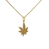 Collier doré feuille de chanvre et zircons blancs 42 cm