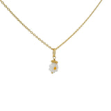 Gold daisy pendant necklace