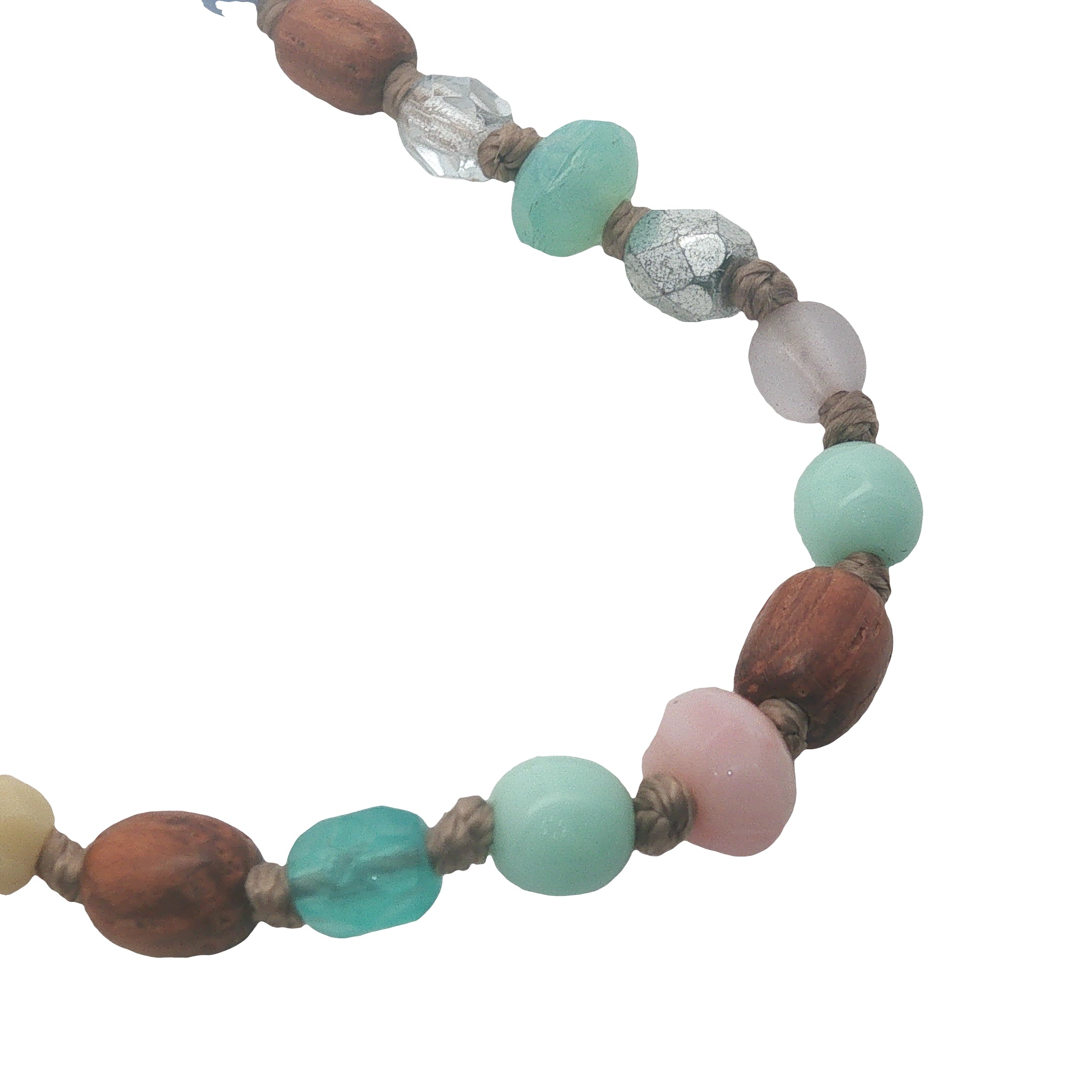 Collier doré perles vertes, roses, grises et en bois 75 cm