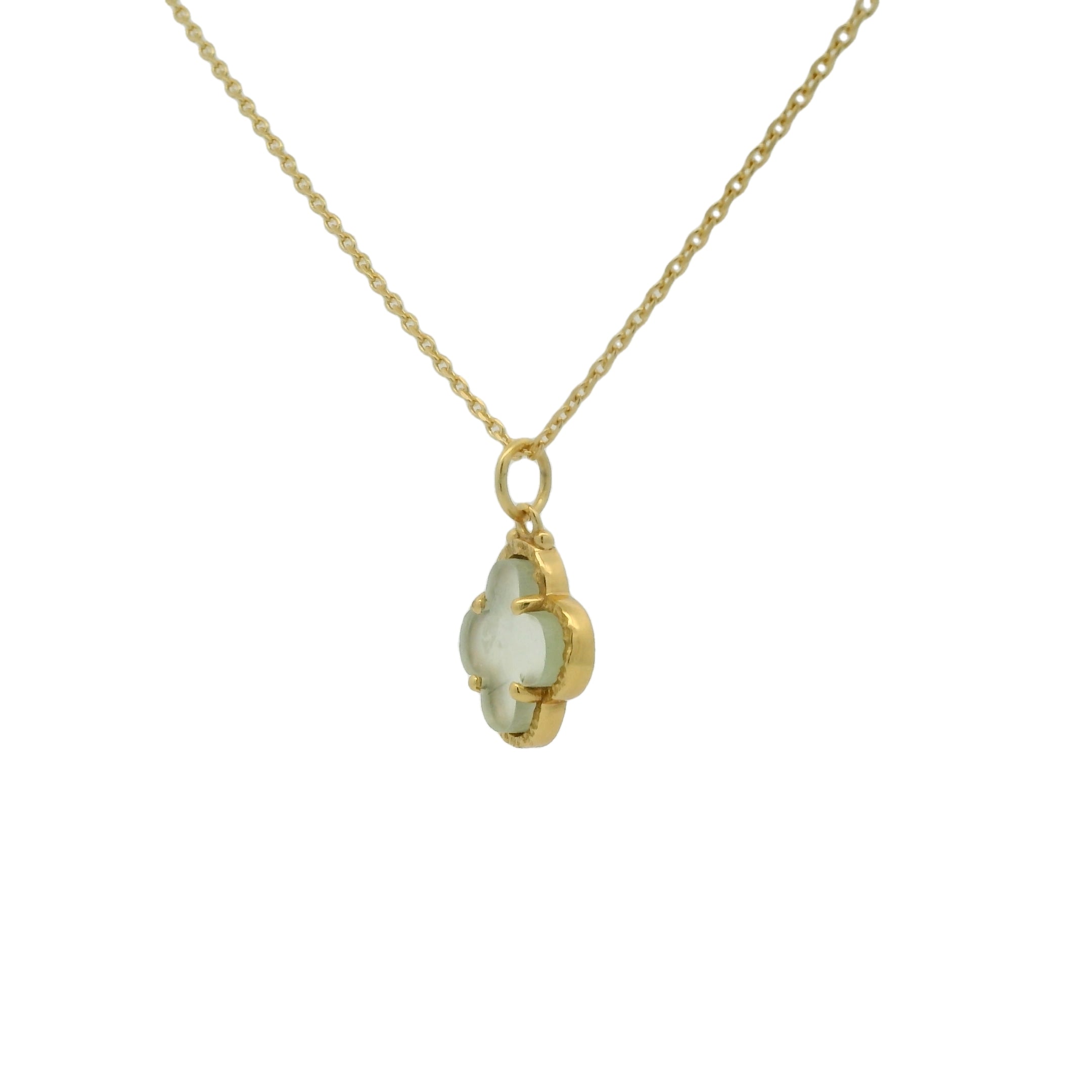Collier doré trèfle avec prehnite serti 4 griffes 42 cm
