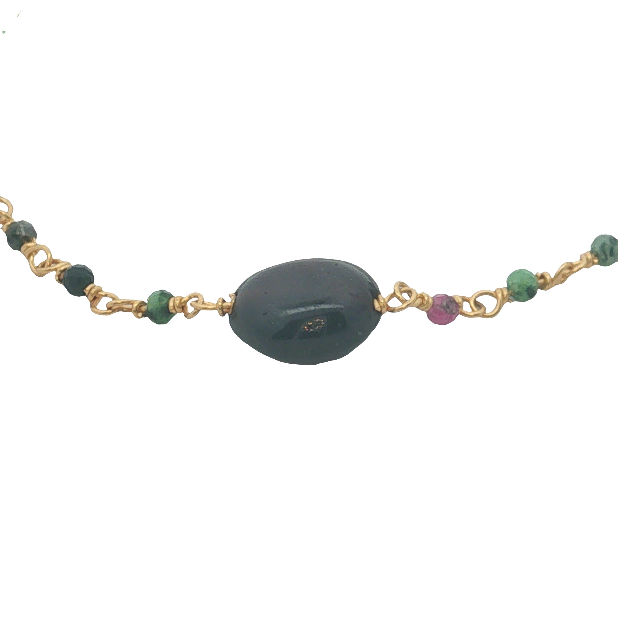 Bracelet doré rubis zoisite et grenat au centre