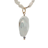 Collier doré nacre blanche, iolite et perles de culture 60 cm