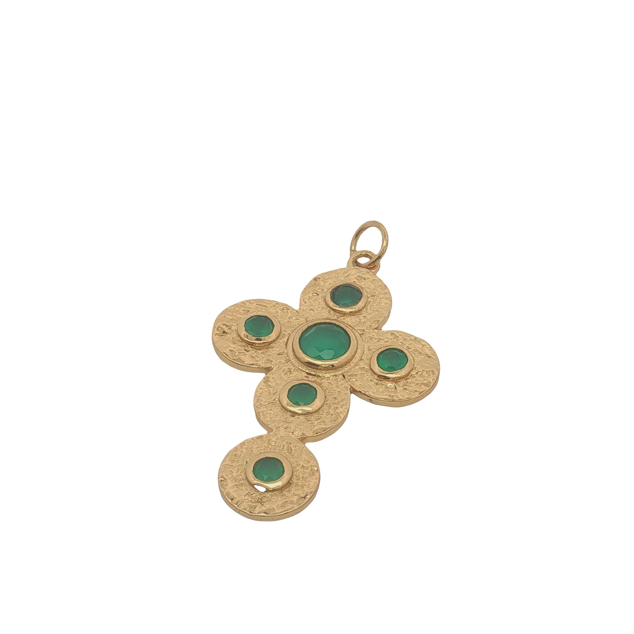 Charms doré croix martelée avec onyx verte