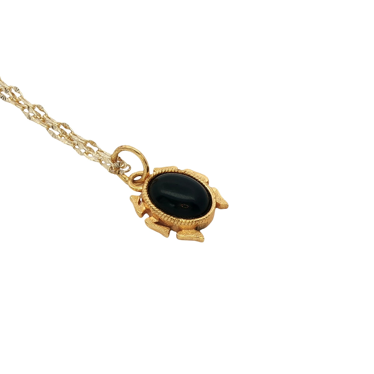 Collier doré scarabée onyx noire cabochon 42 cm