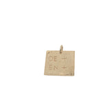 Charms doré plaque carrée "je t'aime de + en +"