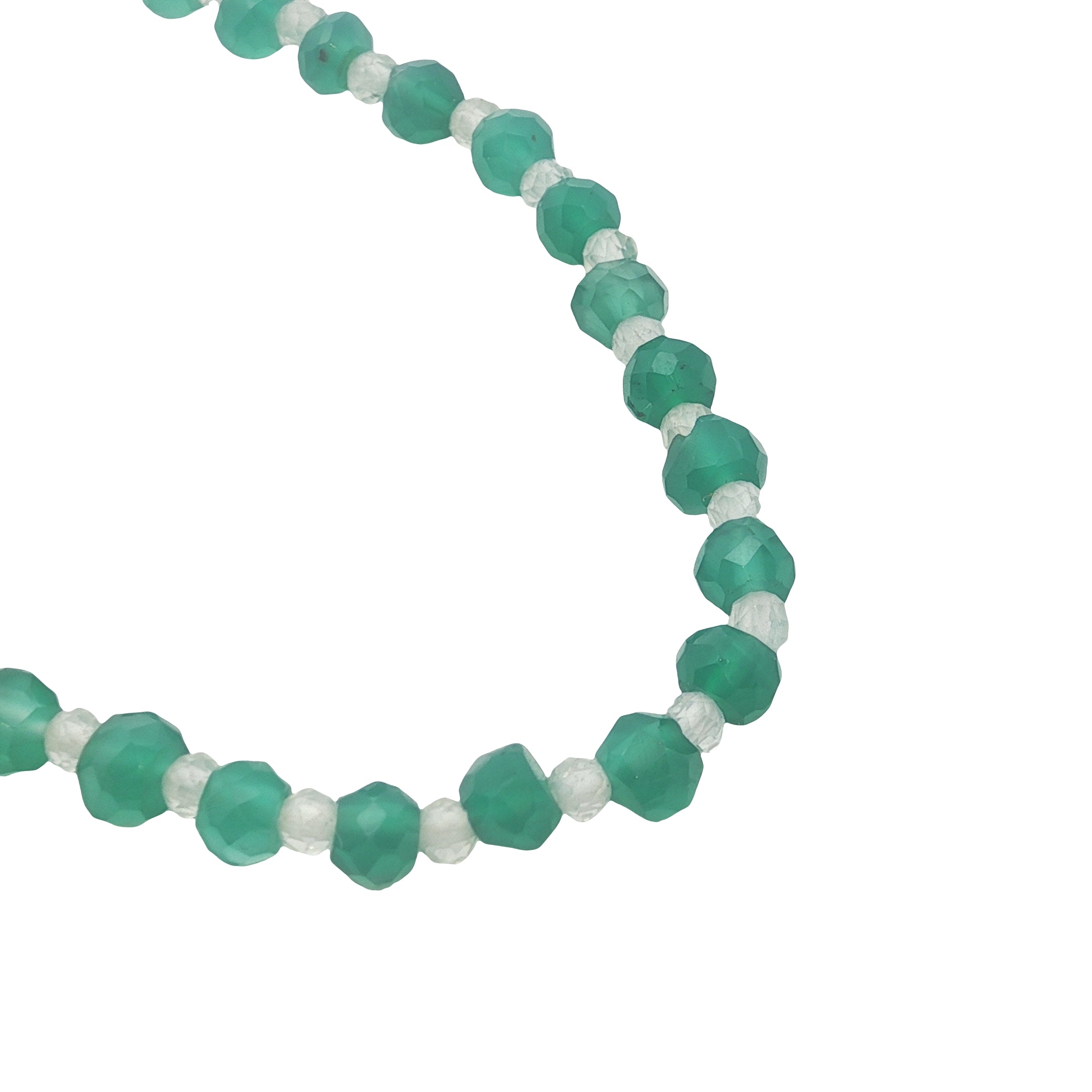 Collier doré alternance d'onyx verte et pierre de lune 42 cm