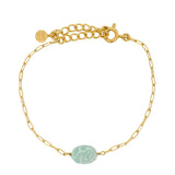 Golden bracelet with rectangular mesh and stone