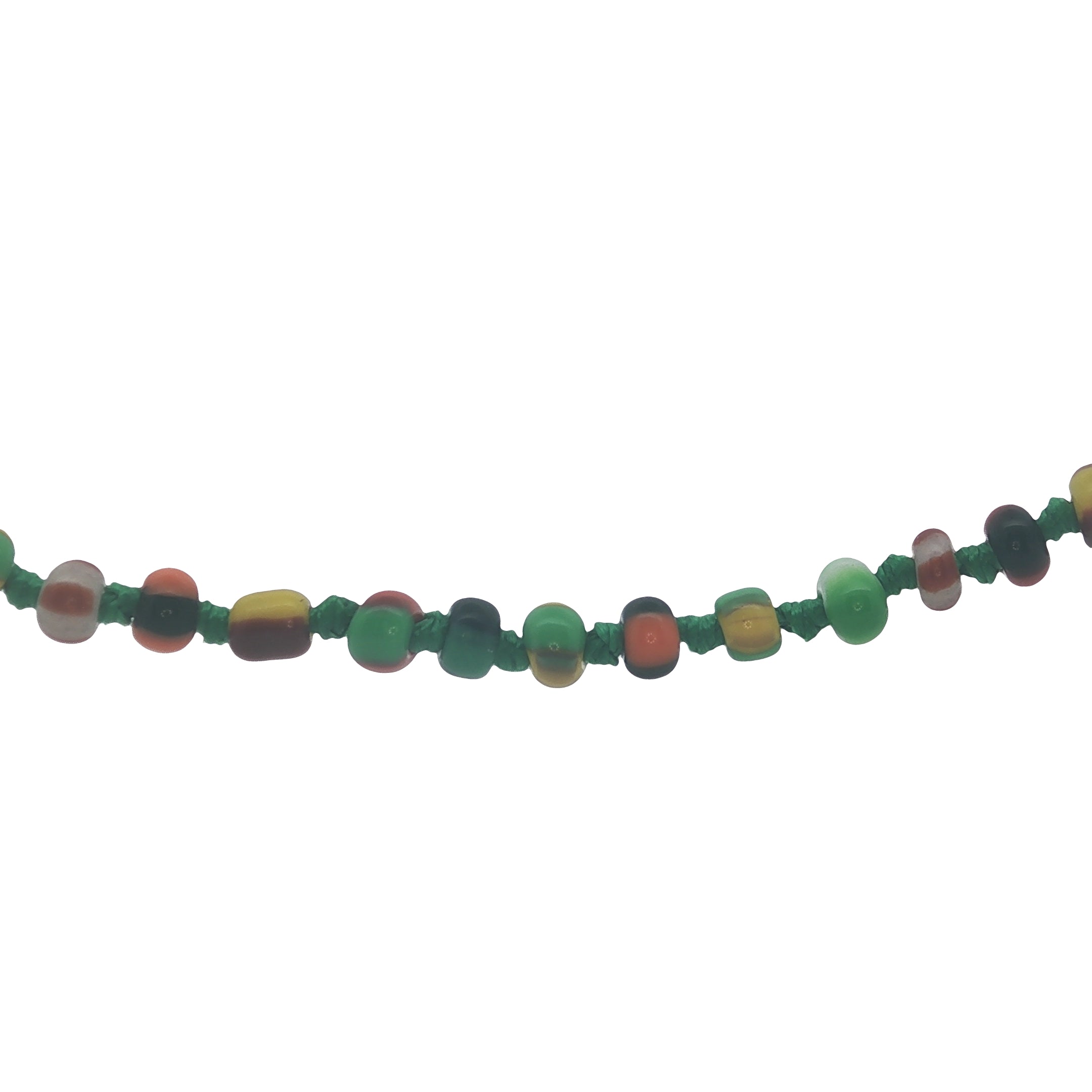 Collier doré petites perles multicolores et noeuds verts 50 cm