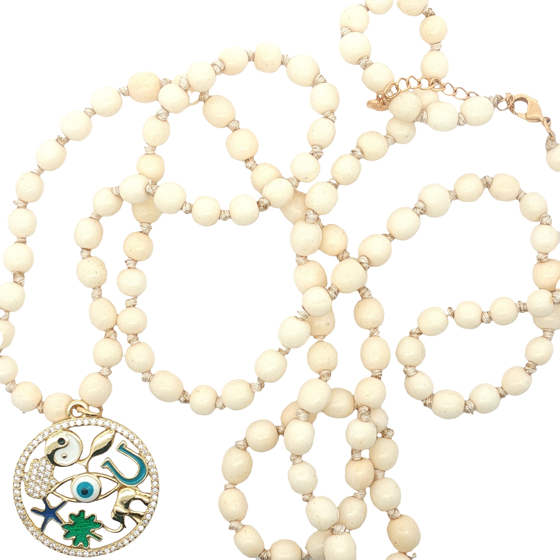 Collier médaillon doré perles en os symboles chance 90 cm