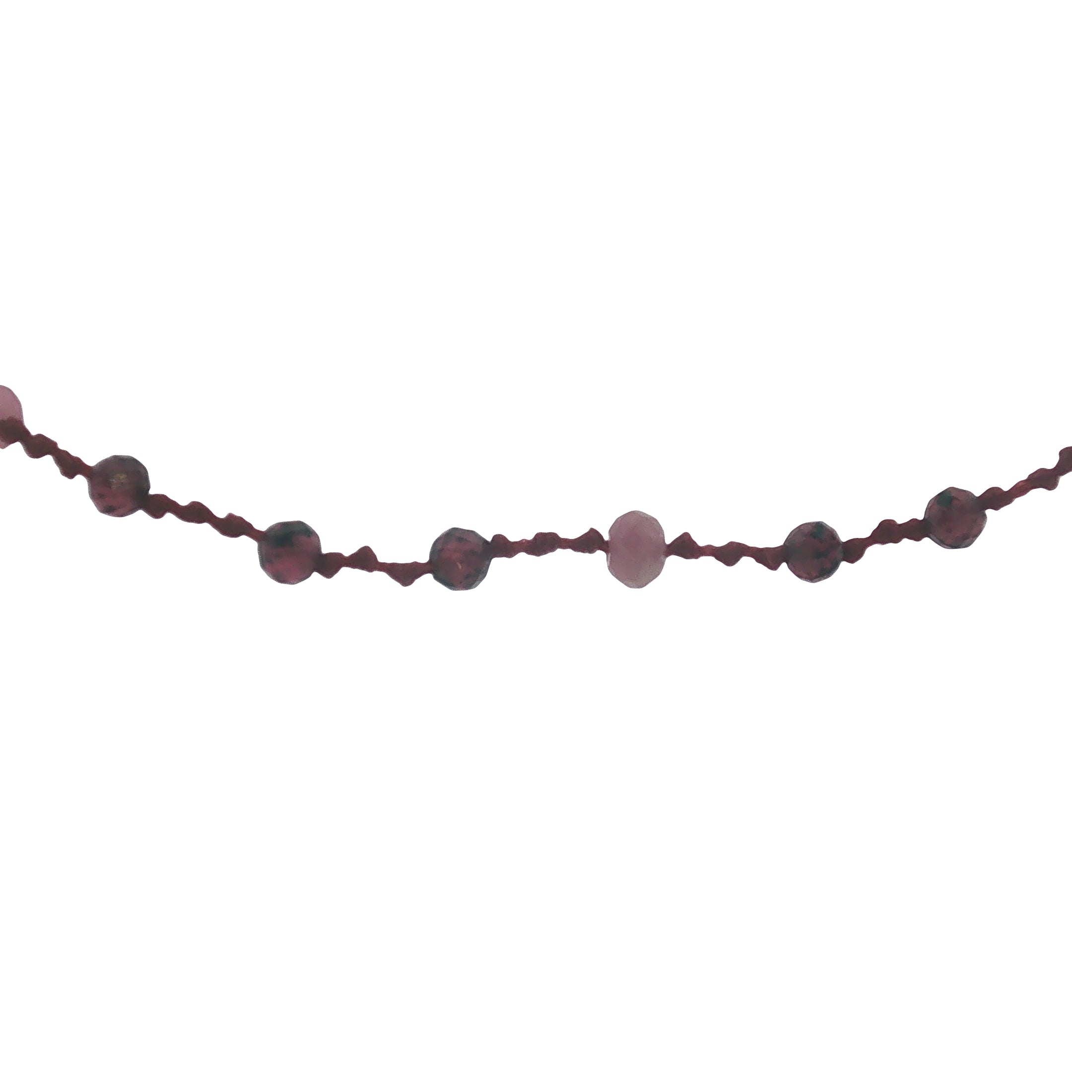 Collier doré avec tourmaline rose, grenat et noeuds bordeaux 60 cm