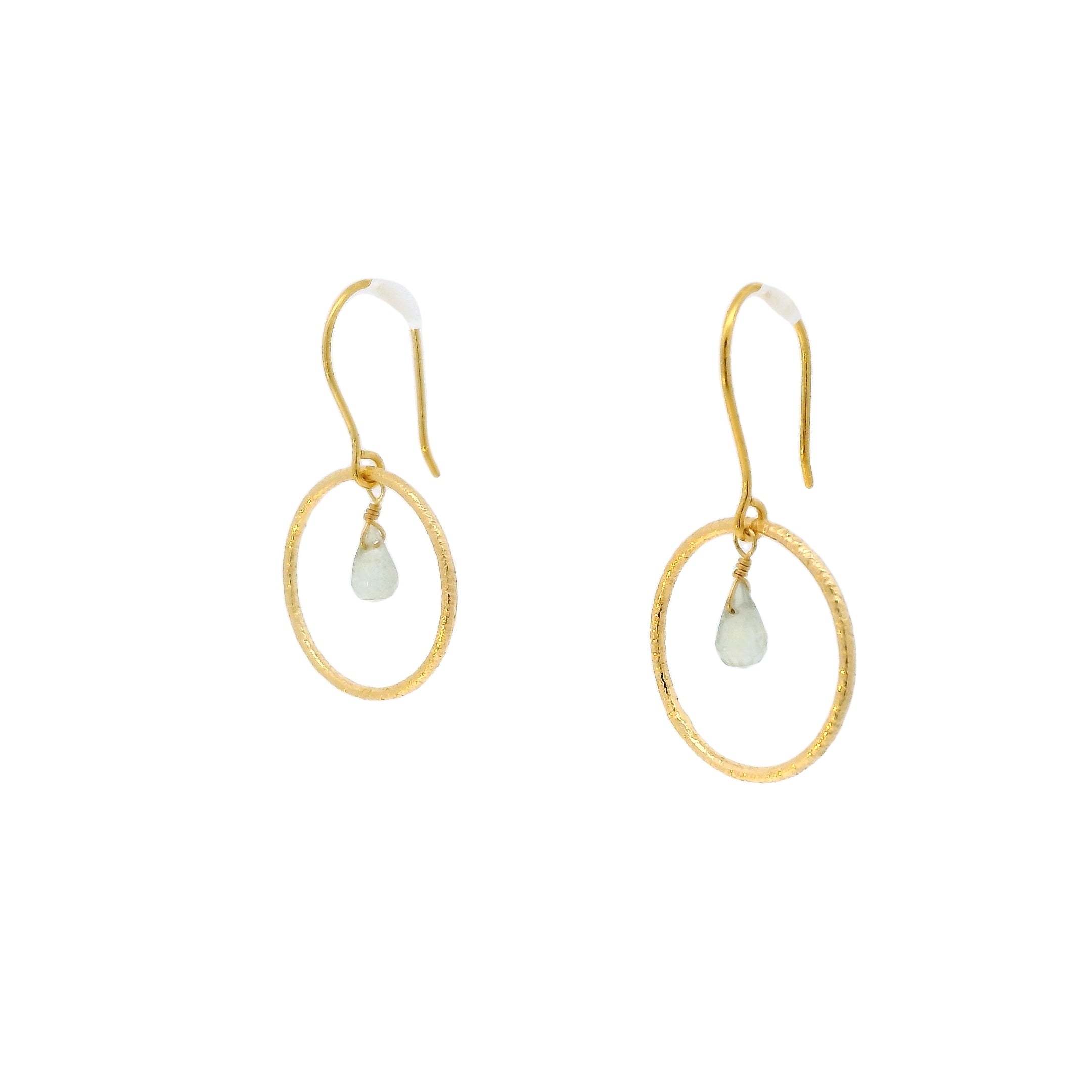 Boucles d'oreilles dorées pendantes et préhnite