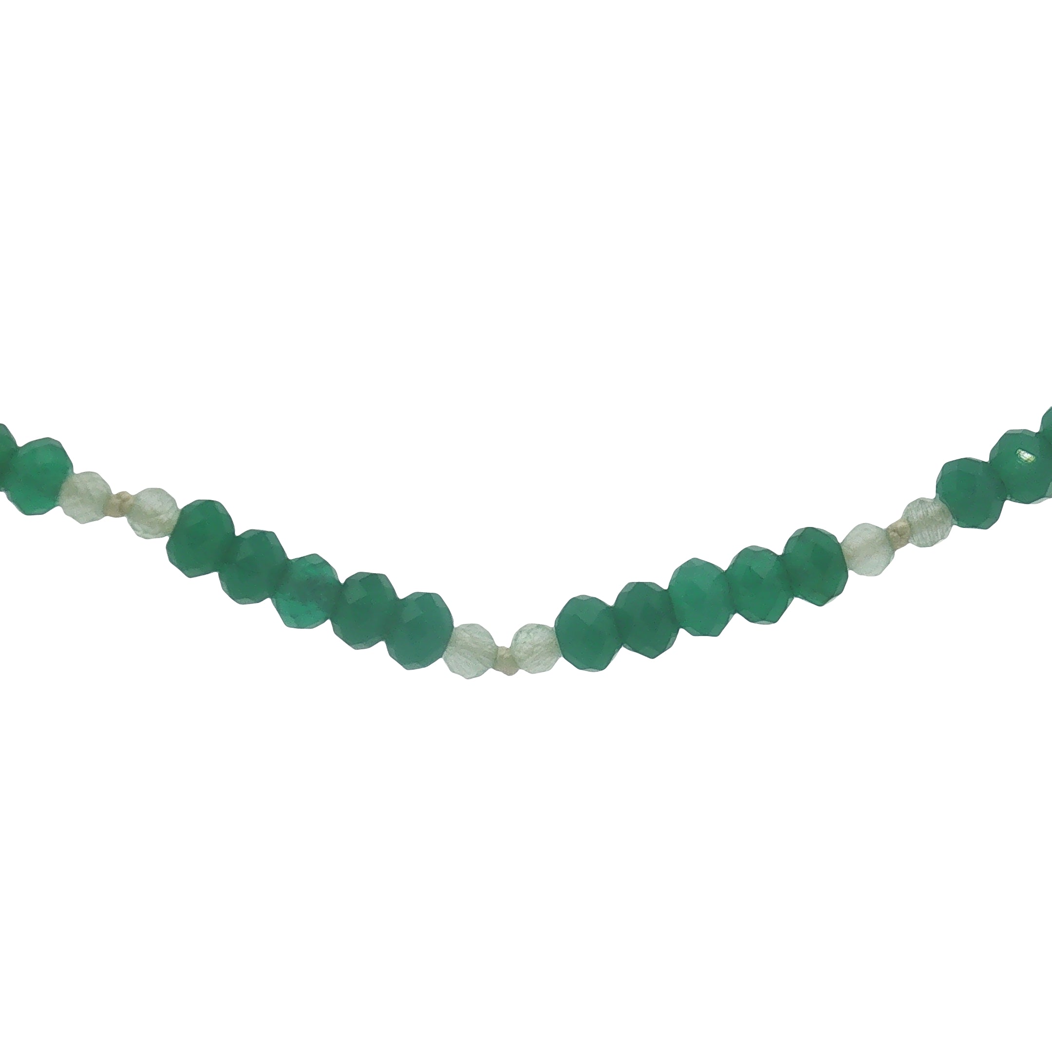 Collier doré avec alternance d'onyx verte et de prehnite 60 cm