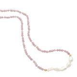 Collier doré en tourmaline rose, 5 perles de culture et perles dorées 42 cm