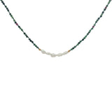 Collier doré en rubis zoisite, 5 perles de culture et perles dorées 42 cm
