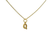 Collier doré petite lettre Q avec zircons blancs 42 cm
