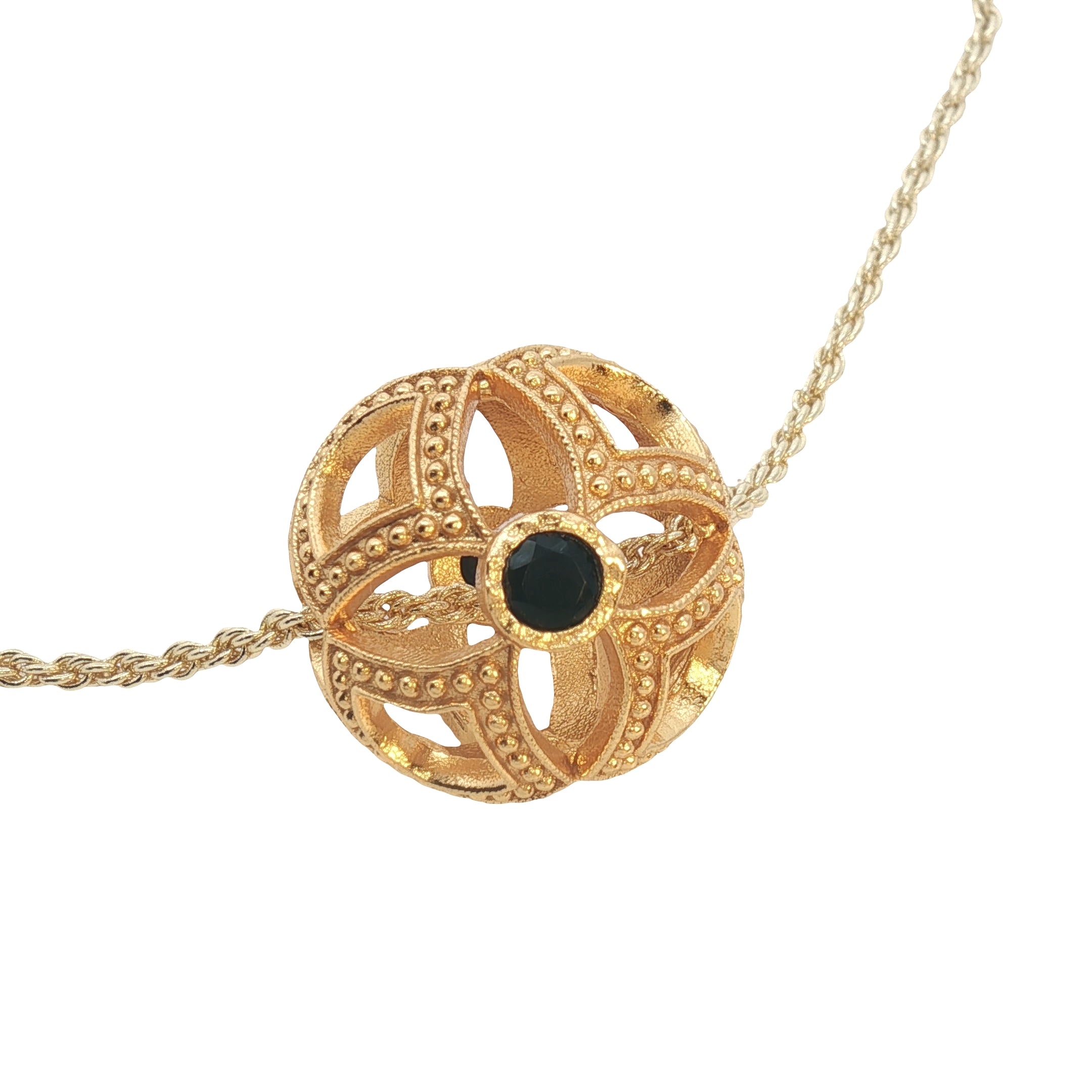 Sautoir Bola doré boule ajourée avec onyx noire 110 cm