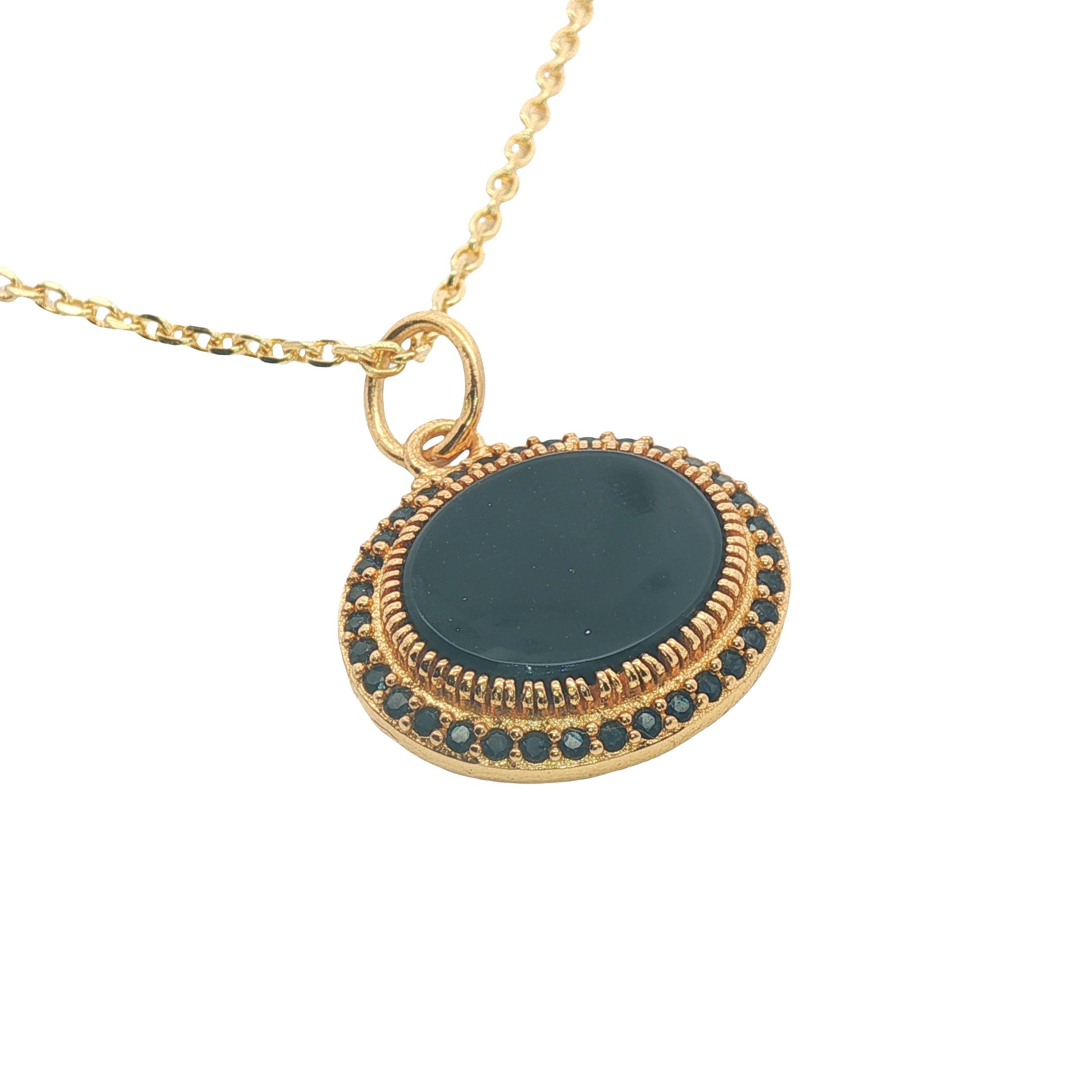 Collier doré médaillon onyx noire ovale et zircons 42 cm