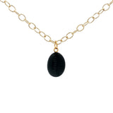 Collier doré cauri onyx noire 42 cm