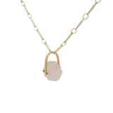 Collier doré fleur taillée dans du quartz rose étrier avec zircon 50 cm