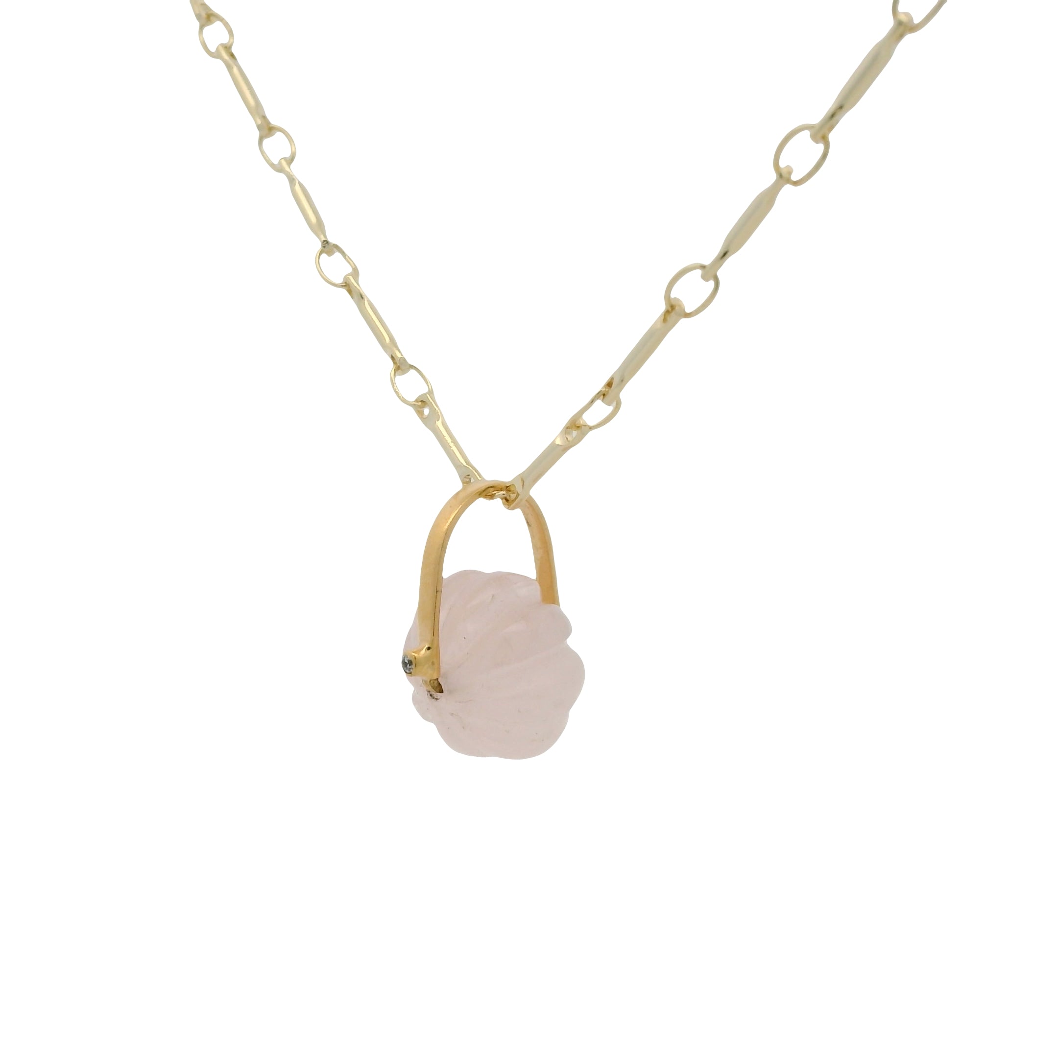 Collier doré fleur taillée dans du quartz rose étrier avec zircon 50 cm