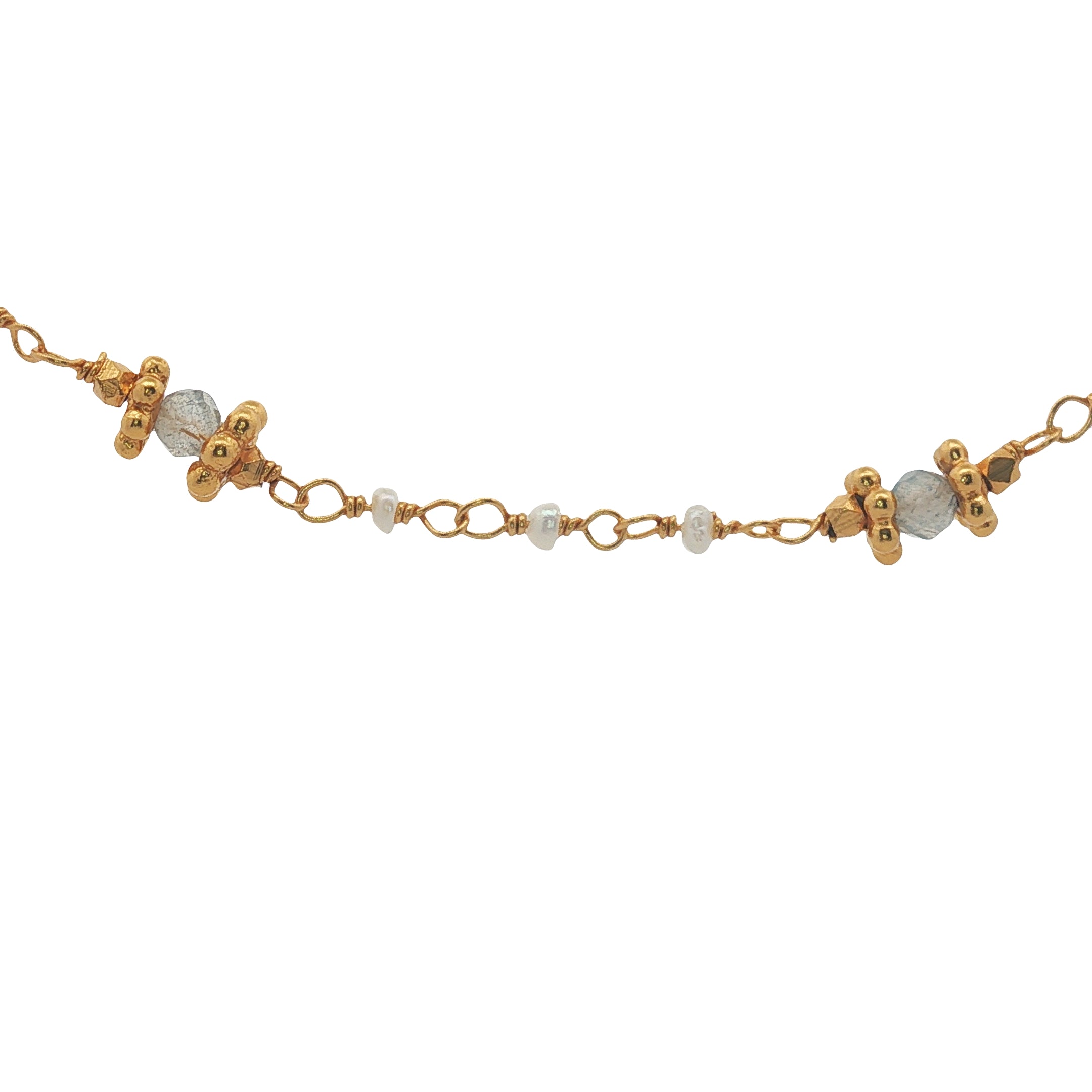 Collier doré pierres naturelles et couronnes dorées 44 cm
