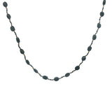 Collier doré lapis lazuli, onyx noire, perles dorées et noeuds noirs 50 cm