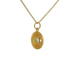 Collier doré médaille ronde striée oeil et prehnite 42 cm