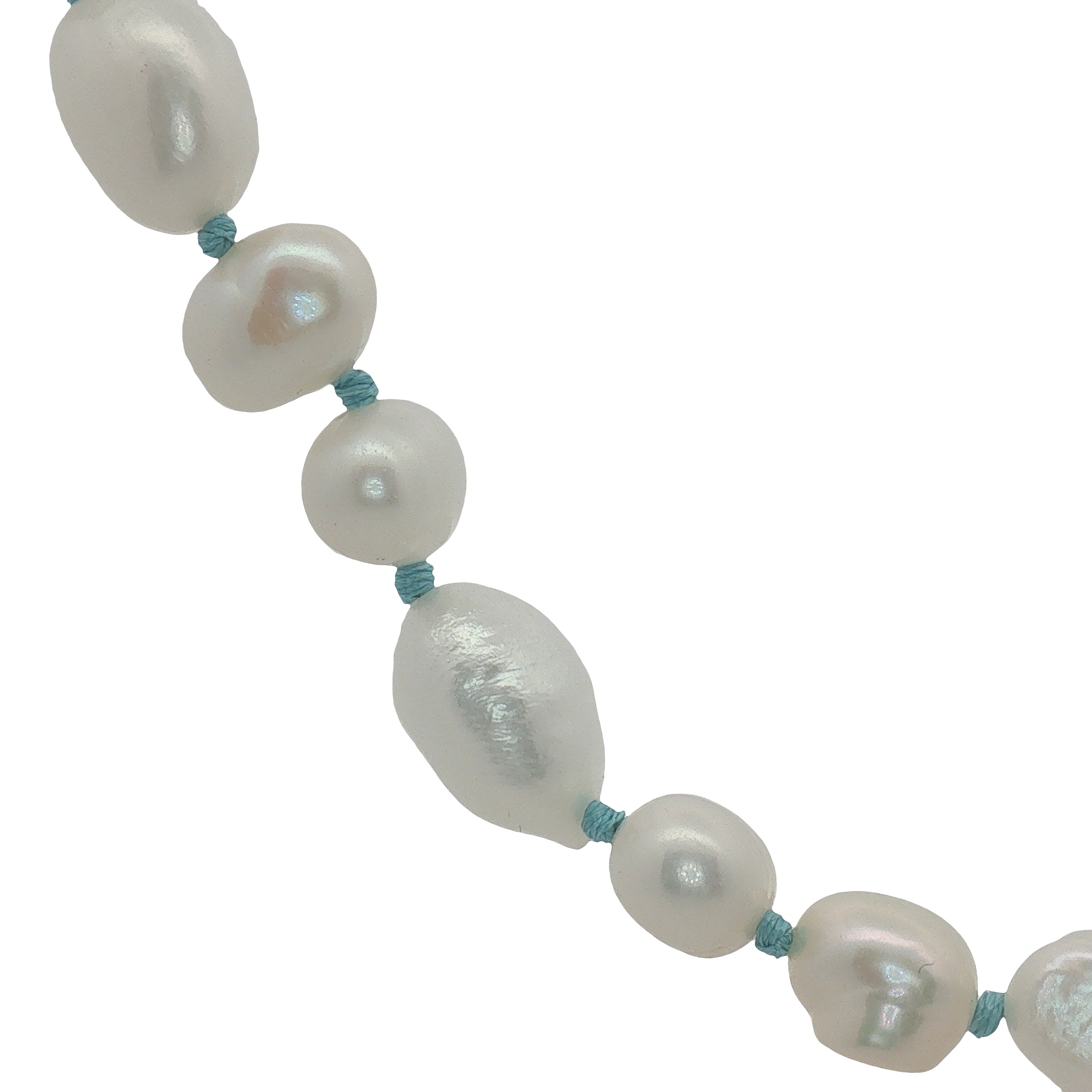 Collier doré perles de culture de différentes tailles avec noeuds turquoise 50 cm