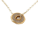Collier doré médaillon dentelé oeil zircons 42 cm