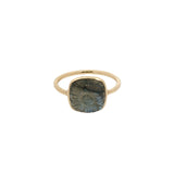 Bague dorée fleur gravée dans la labradorite