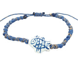 Bracelet cordon tressé bleu et doré poisson blanc et bleu