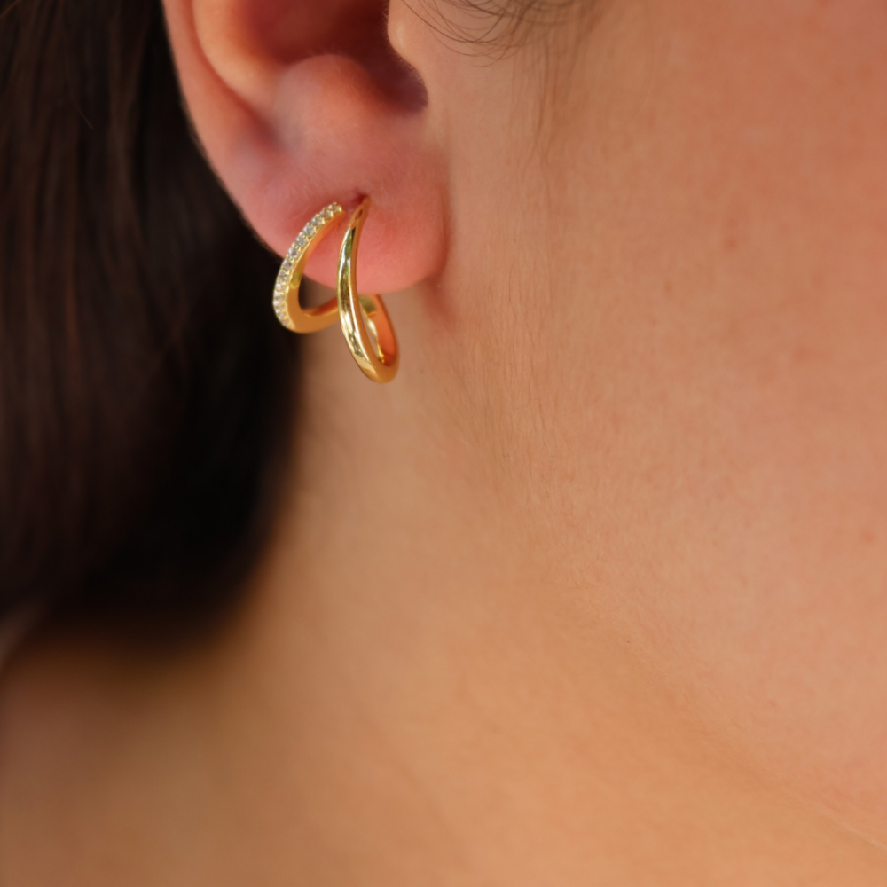 Créoles dorées avec double anneau et zircons