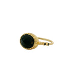 Bague dorée pierre ovale facettée et zircons