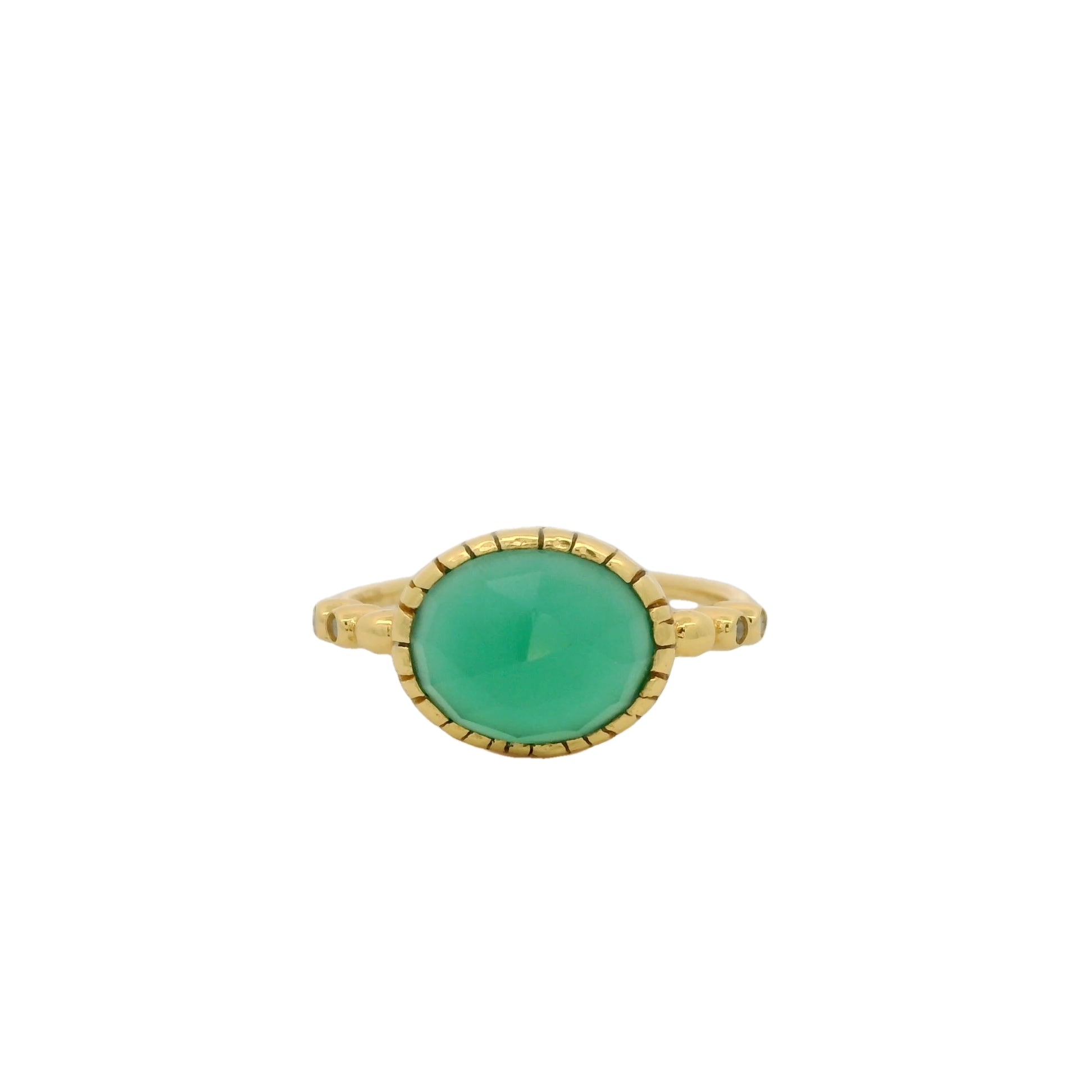 Bague dorée pierre ovale facettée et zircons