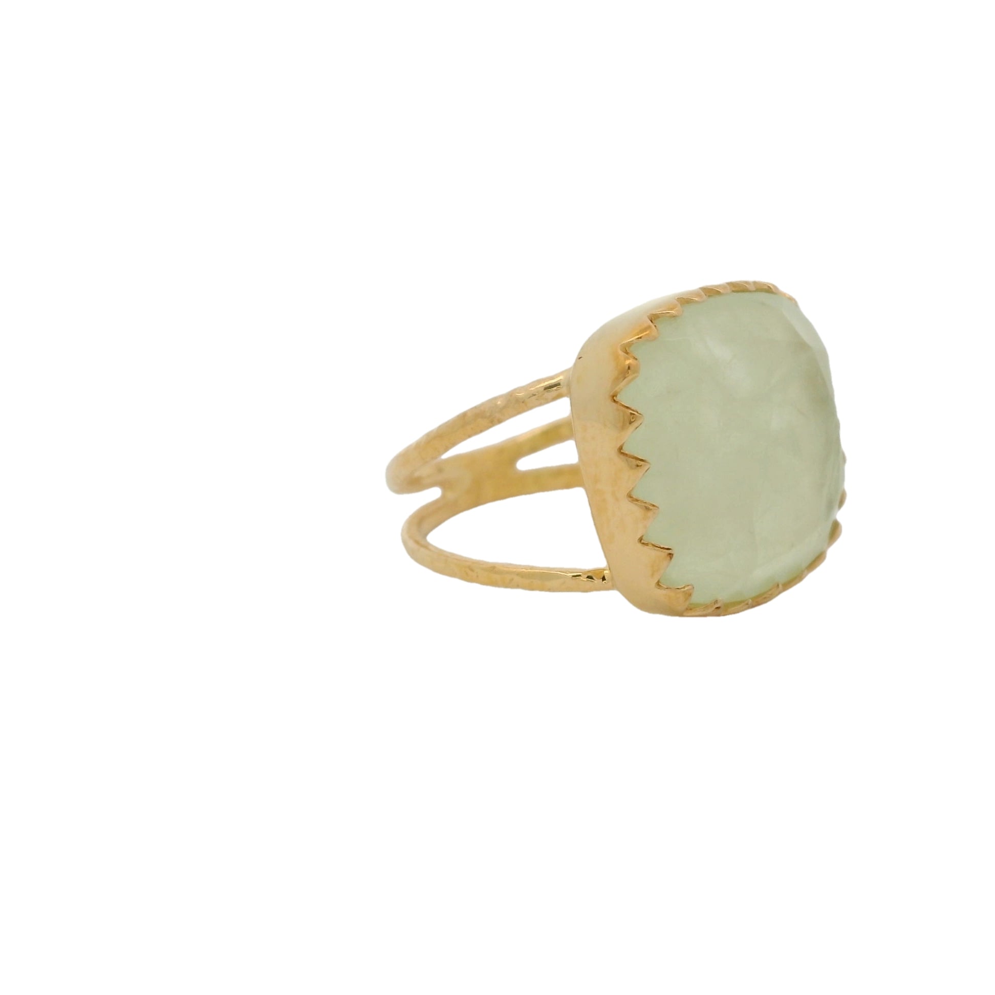 Double ring gold ring and square stone