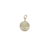 Charms médaille avec visage taillé dans du quartz citron entourée d'un fil doré